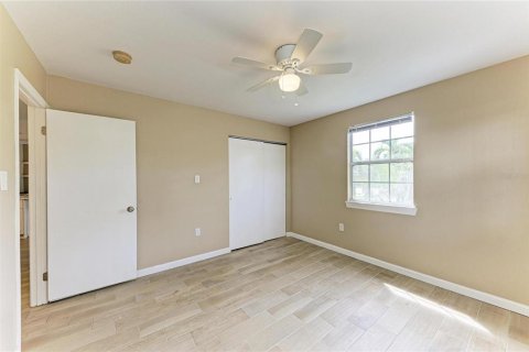 Casa en venta en Sarasota, Florida, 3 dormitorios, 110.65 m2 № 2198379 - foto 19