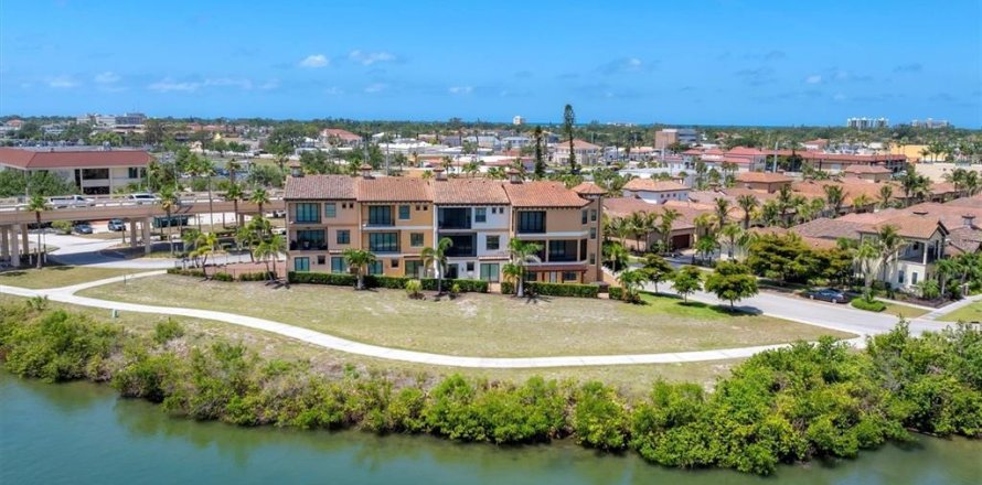 Touwnhouse à Venice, Floride 3 chambres, 291.25 m2 № 1747380