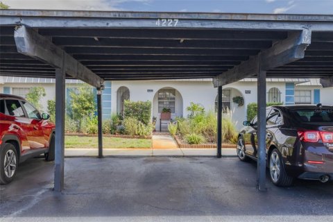 Copropriété à vendre à New Port Richey, Floride: 2 chambres, 77.2 m2 № 1886687 - photo 30