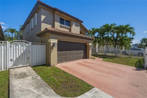 Купить виллу или дом в Майами, Флорида 4 спальни, 217.21м2, № 2050494 - фото 3