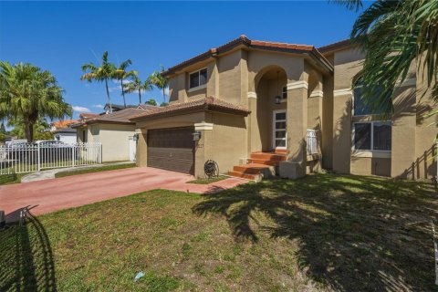 Купить виллу или дом в Майами, Флорида 4 спальни, 217.21м2, № 2050494 - фото 4