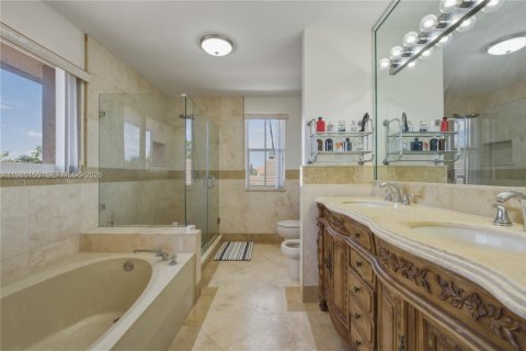 Купить виллу или дом в Майами, Флорида 4 спальни, 217.21м2, № 2050494 - фото 24