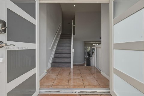 Купить виллу или дом в Майами, Флорида 4 спальни, 217.21м2, № 2050494 - фото 10