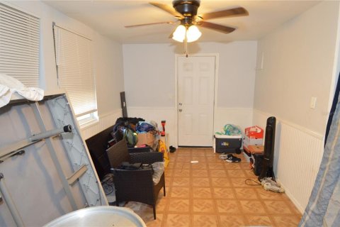 House in Saint Petersburg, Florida 3 bedrooms, 132.39 sq.m. № 2103026 - photo 8