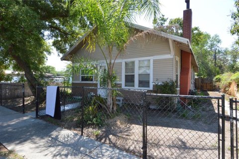 Casa en Saint Petersburg, Florida 3 dormitorios, 132.39 m2 № 2103026
