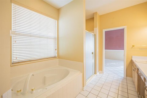 House in Mount Dora, Florida 2 bedrooms, 204.85 sq.m. № 2315073 - photo 27