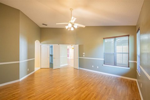 House in Mount Dora, Florida 2 bedrooms, 204.85 sq.m. № 2315073 - photo 21