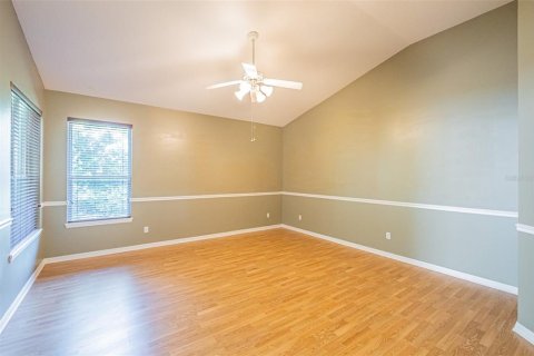 House in Mount Dora, Florida 2 bedrooms, 204.85 sq.m. № 2315073 - photo 20
