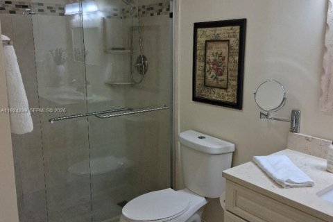 Condo in Pembroke Pines, Florida, 2 bedrooms № 2054443 - photo 23