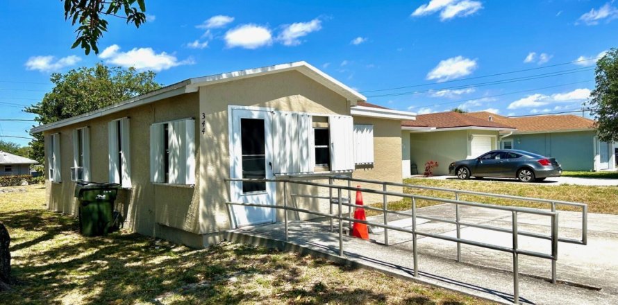 Villa ou maison à Delray Beach, Floride 2 chambres, 81.57 m2 № 1142381