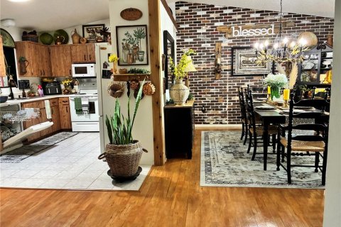Casa en venta en Land O' Lakes, Florida, 3 dormitorios, 172.8 m2 № 1915118 - foto 4