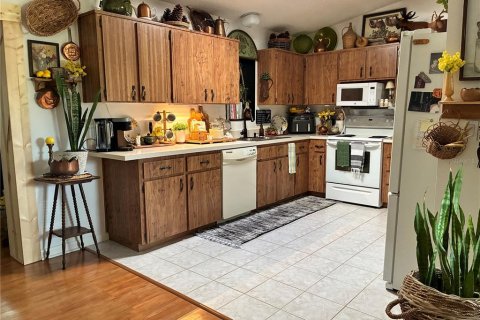 Casa en venta en Land O' Lakes, Florida, 3 dormitorios, 172.8 m2 № 1915118 - foto 8