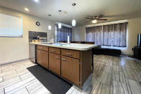 Villa ou maison à vendre à Port Richey, Floride: 2 chambres, 136.01 m2 № 1766029 - photo 14