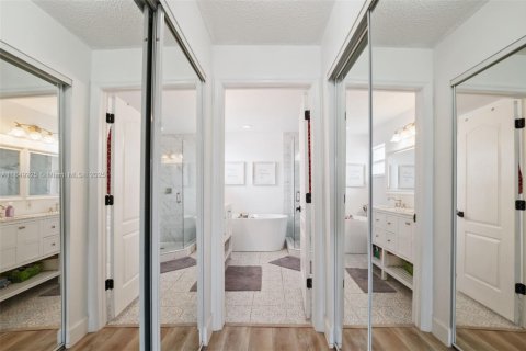 Casa en venta en Doral, Florida, 4 dormitorios, 200.11 m2 № 1854898 - foto 14