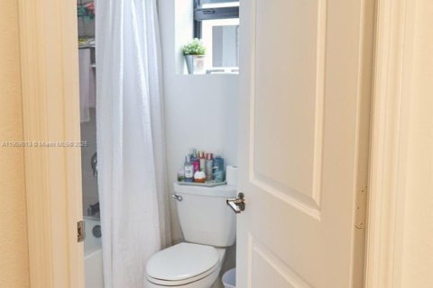 Villa ou maison à vendre à Homestead, Floride: 4 chambres, 179.86 m2 № 1966528 - photo 21