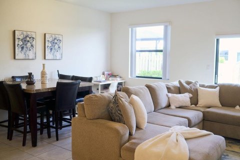 Villa ou maison à vendre à Homestead, Floride: 4 chambres, 179.86 m2 № 1966528 - photo 16