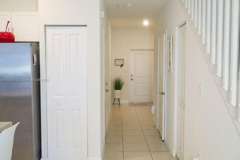 Villa ou maison à vendre à Homestead, Floride: 4 chambres, 179.86 m2 № 1966528 - photo 5