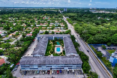 Condominio en venta en Miami, Florida, 2 dormitorios, 80.82 m2 № 2089729 - foto 27