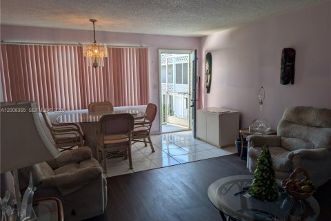 Condominio en venta en Miami, Florida, 2 dormitorios, 80.82 m2 № 2089729 - foto 10