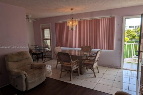 Condominio en venta en Miami, Florida, 2 dormitorios, 80.82 m2 № 2089729 - foto 11