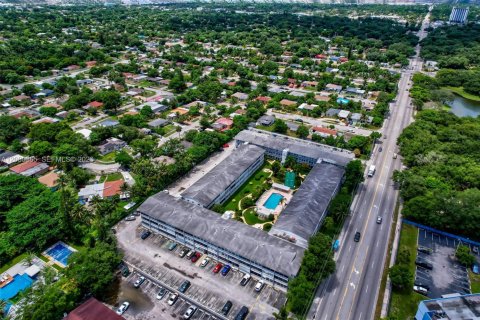 Condominio en venta en Miami, Florida, 2 dormitorios, 80.82 m2 № 2089729 - foto 25