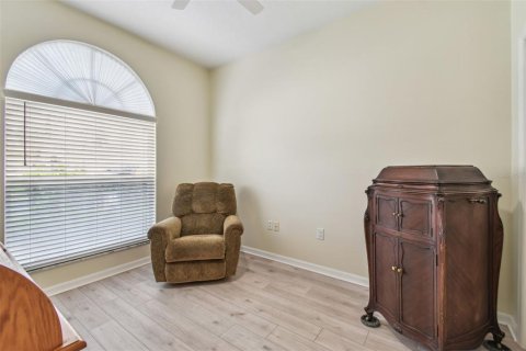 House in Palm Harbor, Florida 3 bedrooms, 145.21 sq.m. № 1679420 - photo 13