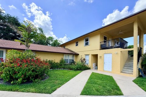 Touwnhouse à Stuart, Floride 2 chambres, 91.42 m2 № 2273535