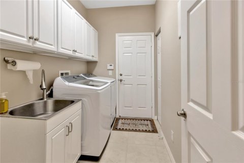 House in Wimauma, Florida 2 bedrooms, 162.3 sq.m. № 1722338 - photo 10