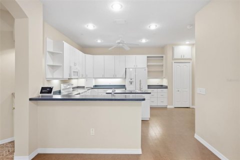 Villa ou maison à vendre à Tampa, Floride: 3 chambres, 184.88 m2 № 2410522 - photo 12