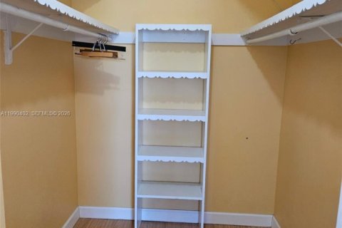 Condominio en alquiler en Hallandale Beach, Florida, 1 dormitorio, 62.24 m2 № 2057536 - foto 9