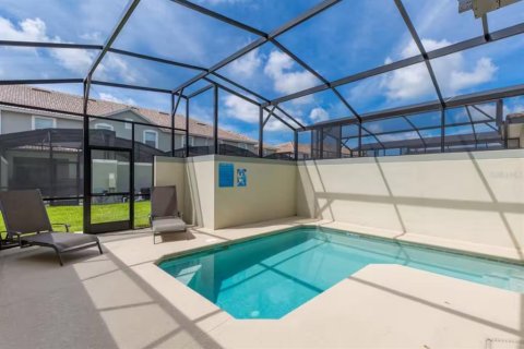 Adosado en venta en Kissimmee, Florida, 4 dormitorios, 177.81 m2 № 1918105 - foto 18