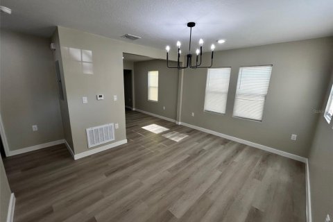 House in Orlando, Florida 2 bedrooms, 117.15 sq.m. № 1717360 - photo 11