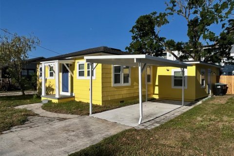 House in Orlando, Florida 2 bedrooms, 117.15 sq.m. № 1717360 - photo 3