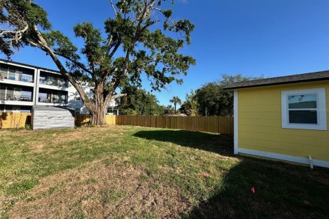 House in Orlando, Florida 2 bedrooms, 117.15 sq.m. № 1717360 - photo 16