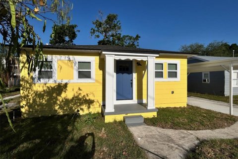House in Orlando, Florida 2 bedrooms, 117.15 sq.m. № 1717360 - photo 2