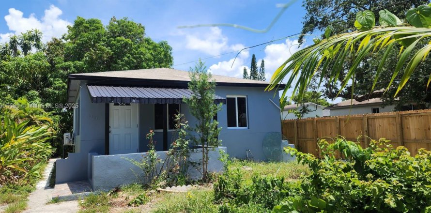 Villa ou maison à Miami, Floride 3 chambres, 61.97 m2 № 1955251