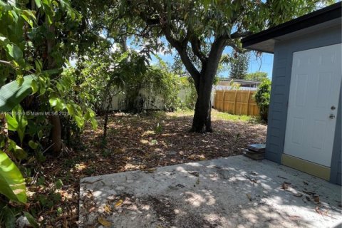 Villa ou maison à vendre à Miami, Floride: 3 chambres, 61.97 m2 № 1955251 - photo 16