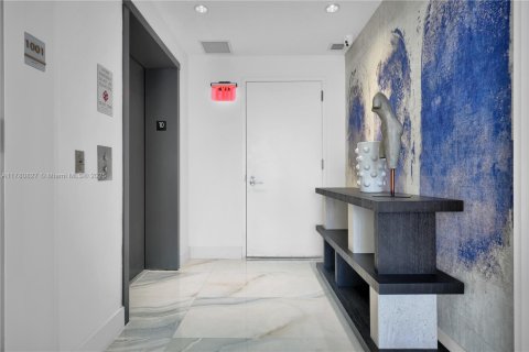 Condominio en venta en Miami, Florida, 4 dormitorios, 254.83 m2 № 1698350 - foto 22