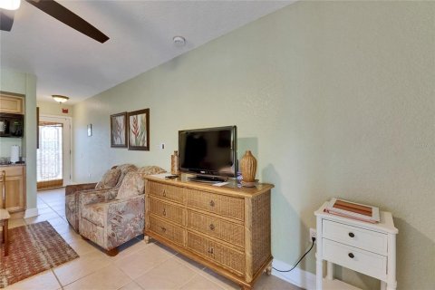 Condominio en venta en Dunedin, Florida, 4 habitaciones, 30.47 m2 № 1717369 - foto 19