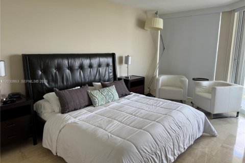 Condo in Aventura, Florida, 2 bedrooms  № 2077939 - photo 20