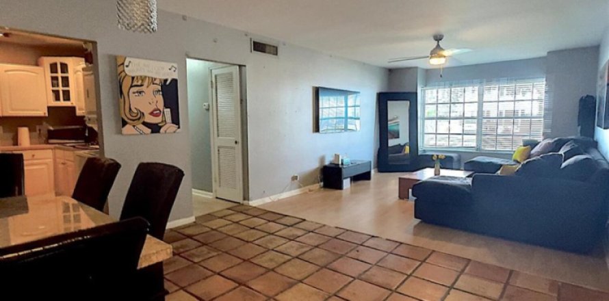 Condominio en Fort Lauderdale, Florida, 2 dormitorios № 1175469