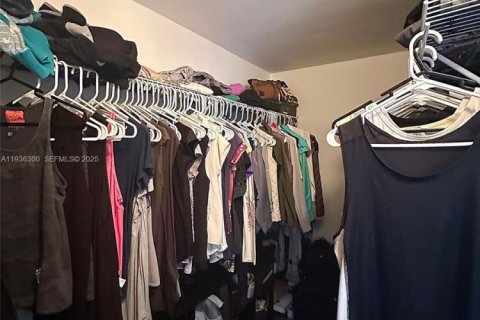 Купить кондоминиум в Норт-Майами, Флорида 2 спальни, 97.55м2, № 2053357 - фото 20