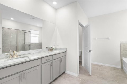 Casa en venta en Sarasota, Florida, 4 dormitorios, 189.99 m2 № 1320380 - foto 28