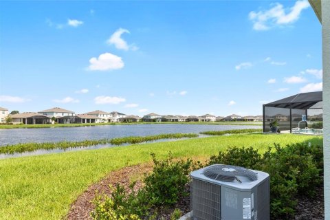 Casa en venta en Sarasota, Florida, 4 dormitorios, 189.99 m2 № 1320380 - foto 8