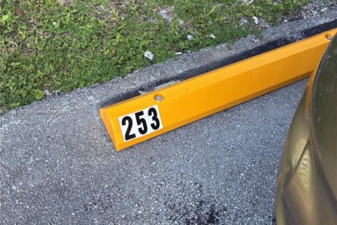 Condominio en venta en North Miami, Florida, 1 dormitorio, 70.23 m2 № 1955608 - foto 25