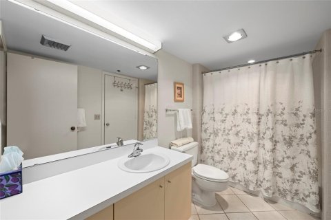 Купить кондоминиум в Лонгбоут-Ки, Флорида 8 комнат, 139.63м2, № 2166873 - фото 27