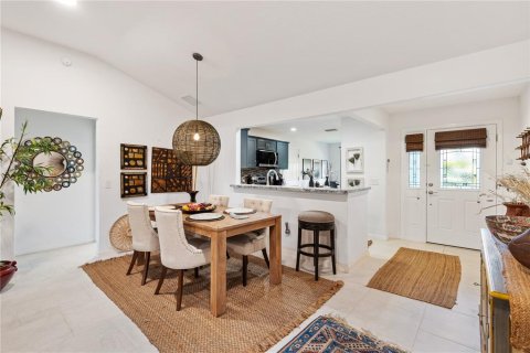 Casa en alquiler en The Villages, Florida, 3 dormitorios, 166.39 m2 № 1906351 - foto 11