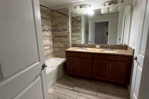 Adosado en alquiler en Kissimmee, Florida, 4 dormitorios, 177.81 m2 № 1396486 - foto 22