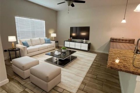 Adosado en alquiler en Kissimmee, Florida, 4 dormitorios, 177.81 m2 № 1396486 - foto 4