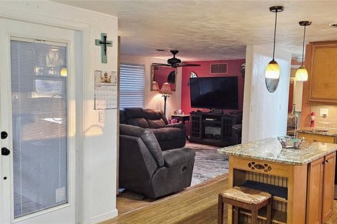 House in Englewood, Florida 3 bedrooms, 102.94 sq.m. № 2410243 - photo 3